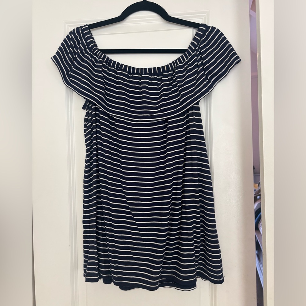 Max Studio - Navy and White Striped Off-Shoulder Top - Large 💙🤍